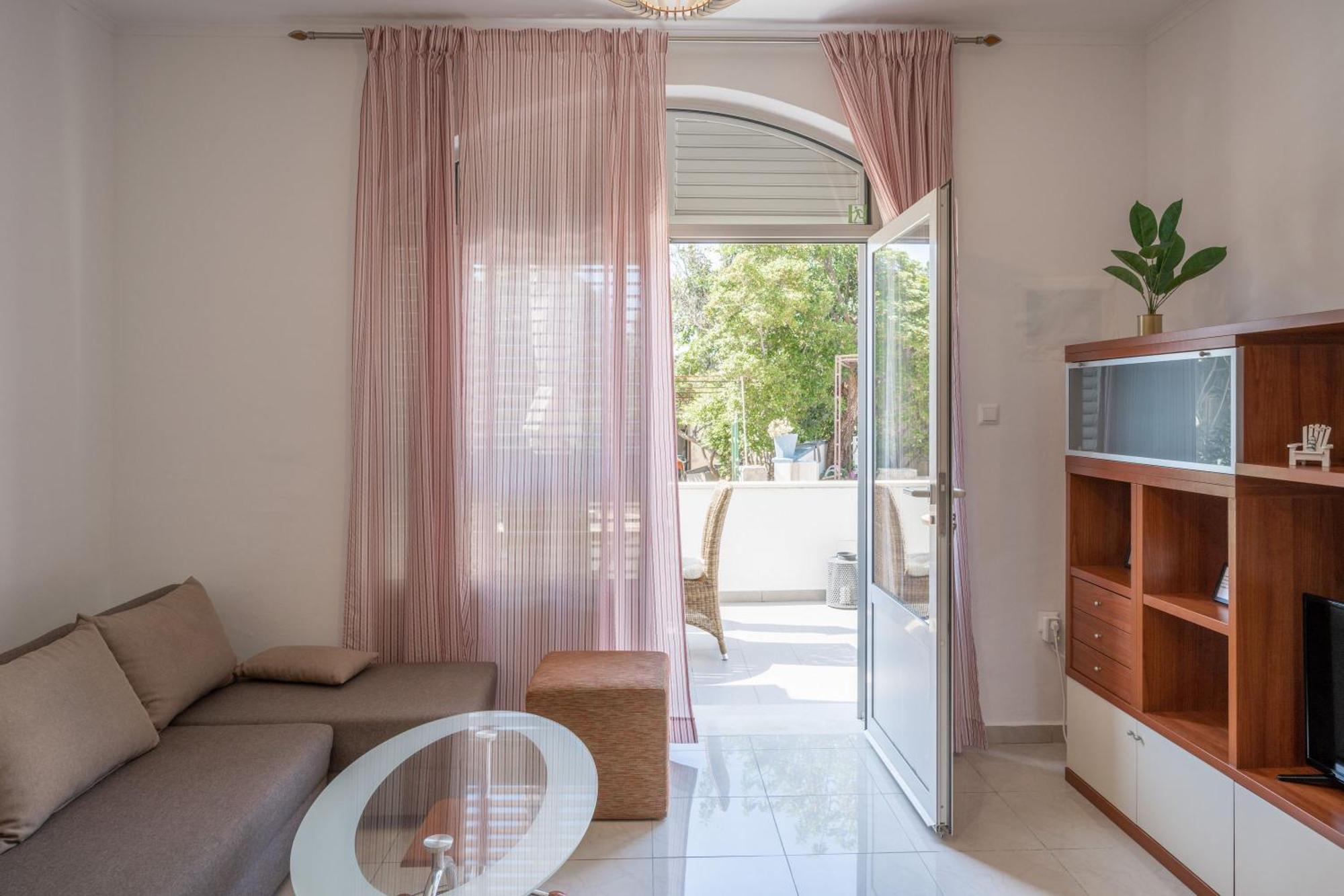 Apartments K & N بريسبا المظهر الخارجي الصورة